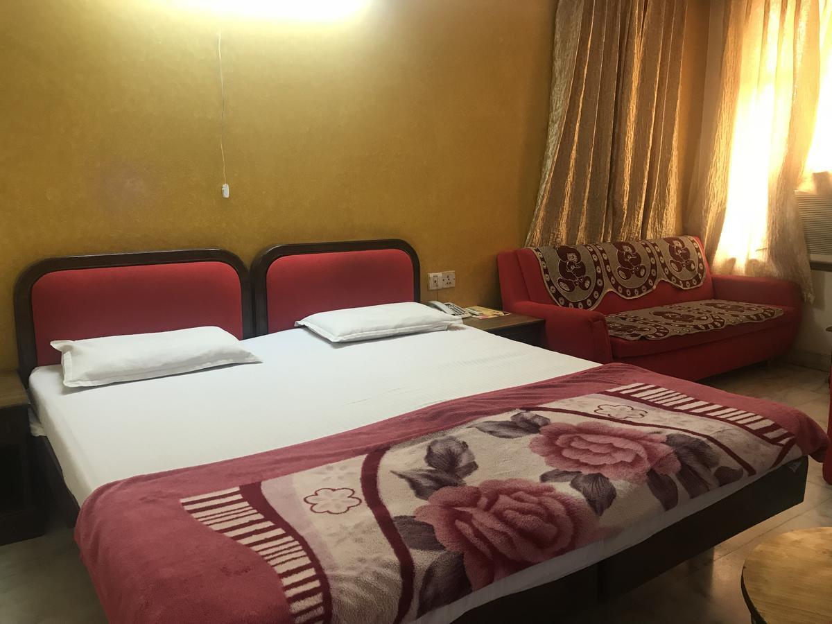 Hotel Sukant Palace دلهي المظهر الخارجي الصورة